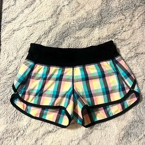 Lululemon speed ups LR, 2.5 sz 2. Rare color. No flaws. Like new.